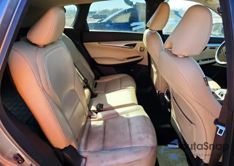 2019 Infiniti Qx50 Essential z USA, uszkodzony, nr VIN 3PCAJ5M19KF125679